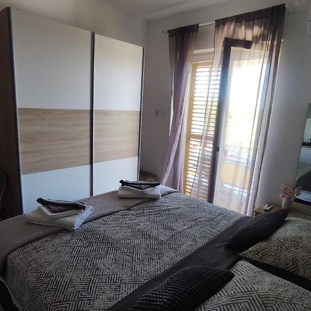 Apartmani Krbelica 2 Primošten Esterno foto